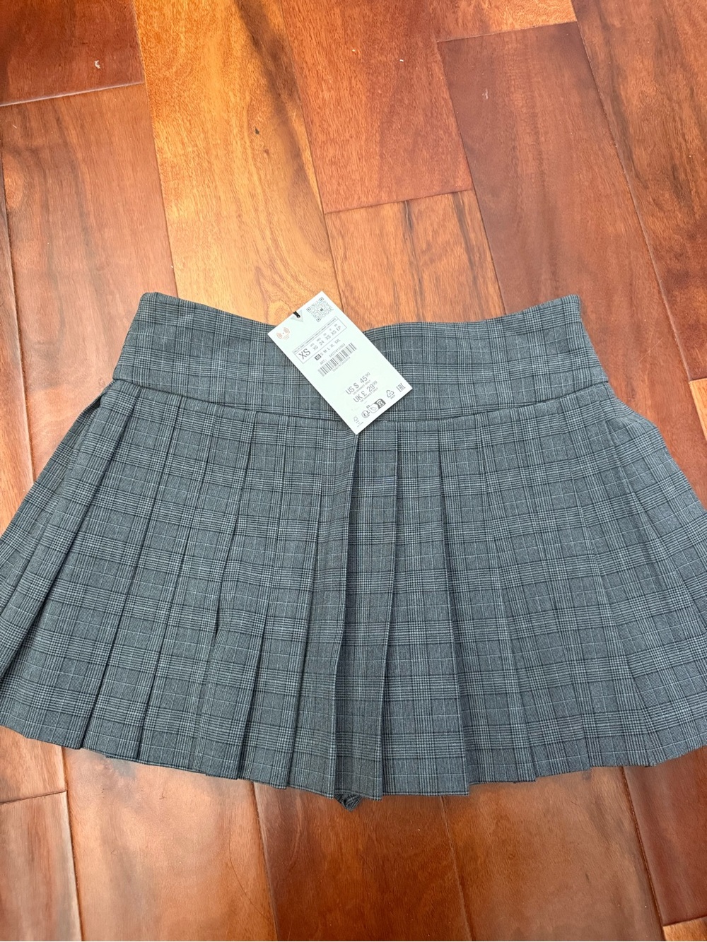 NWT Zara Gray Plaid Pleated Skirt Size XS